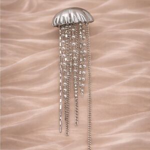 Jellyfish Silver Pearl Brooch